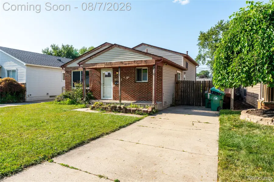 28628 Block Street, Garden City, MI 48135 - #2