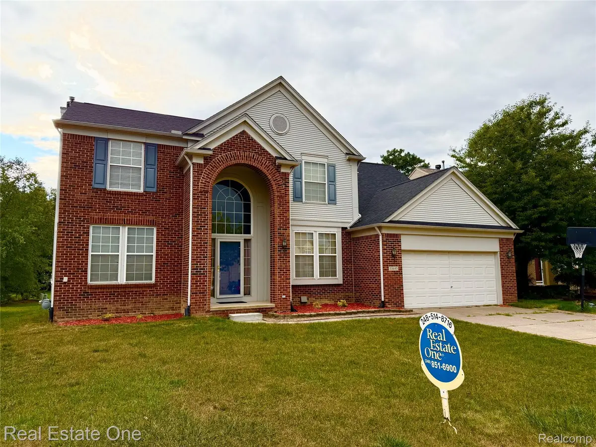 33693 Stonecrest Drive, Sterling Heights, MI 48312 - #1