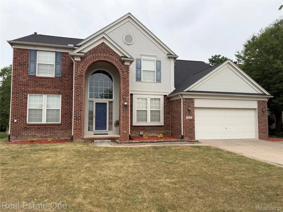 33693 Stonecrest Drive, Sterling Heights, MI 48312 - #2