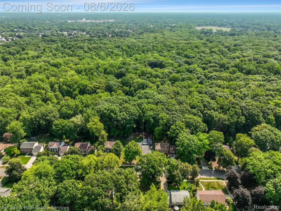 18605 Mayfield Street, Livonia, MI 48152 - #2