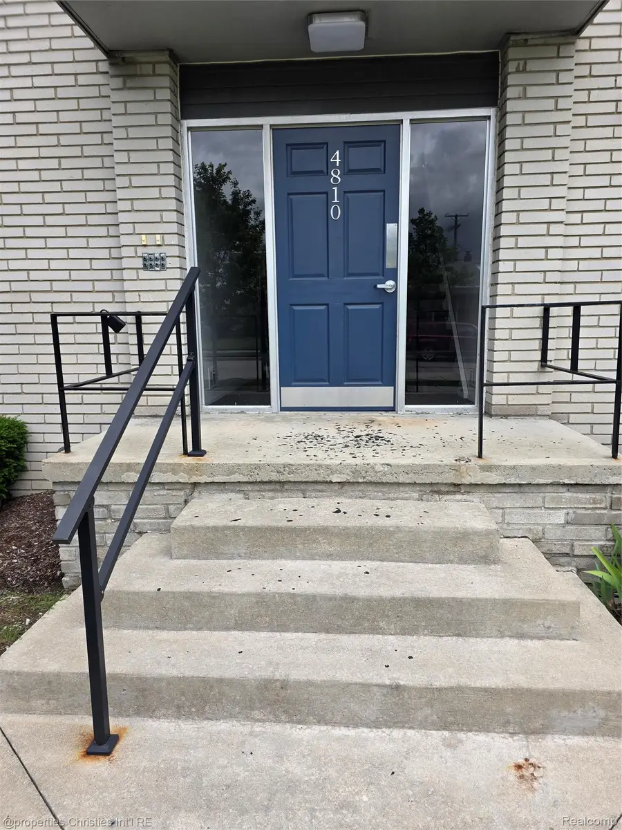 4810 Briarwood Avenue #F2, Royal Oak, MI 48073 - #3
