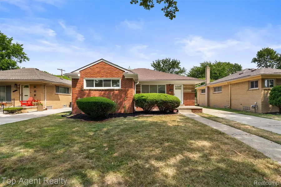 23040 Marlow Street, Oak Park, MI 48237 - #2