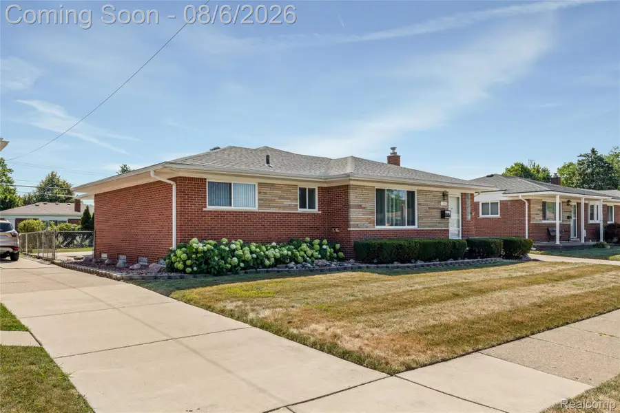 31266 Wellston Drive, Warren, MI 48093 - #3