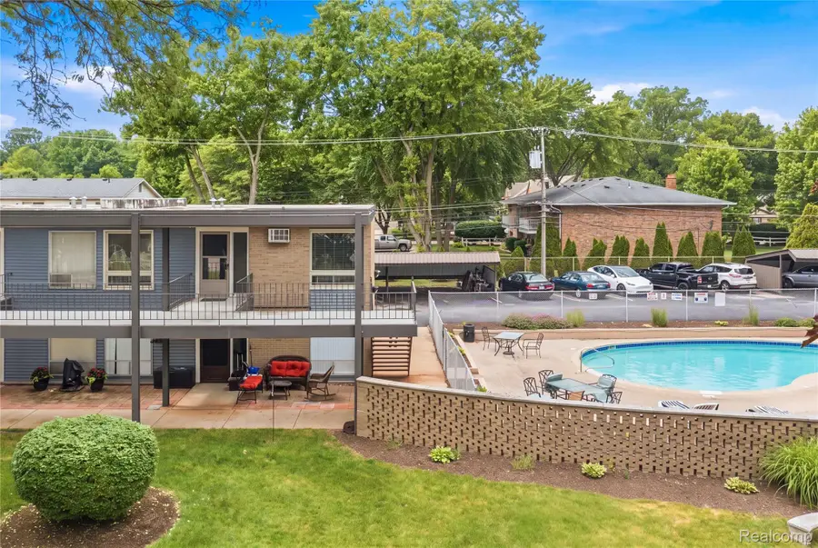15055 Hubbard Street #28, Livonia, MI 48154 - #2