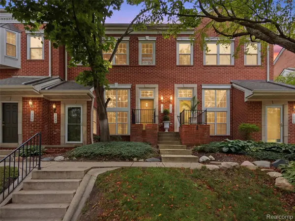 1330 S Main Street, RoyalOak, MI 48067