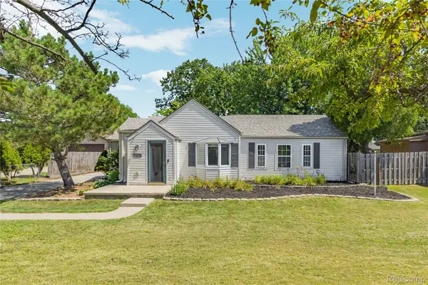 23635 Lakewood Street, ClintonTownship, MI 48035