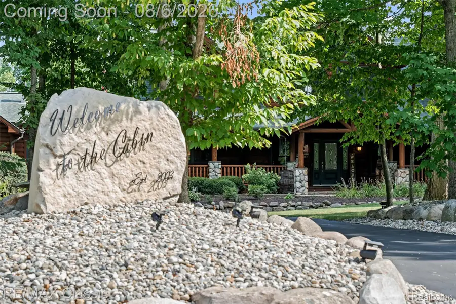 4489 Clara Louise Ct, Saline, MI 48176 - #2