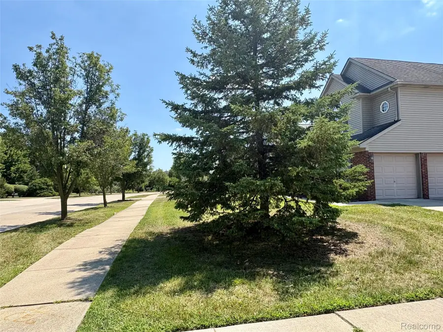 1822 Golfview Lane, Westland, MI 48186 - #2