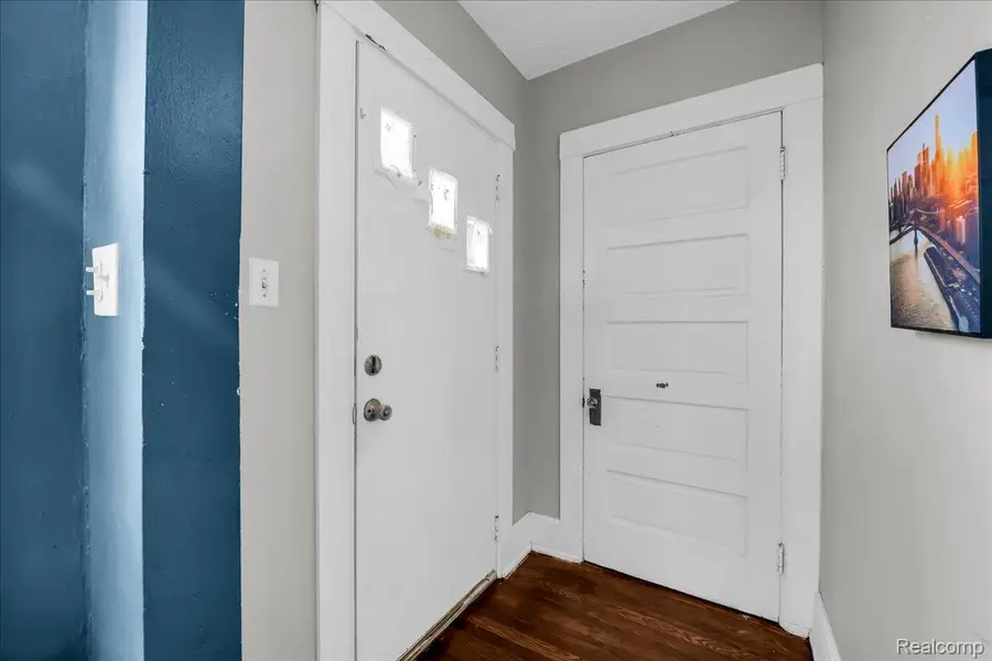 2049 Edwin Street, Hamtramck, MI 48212 - #2