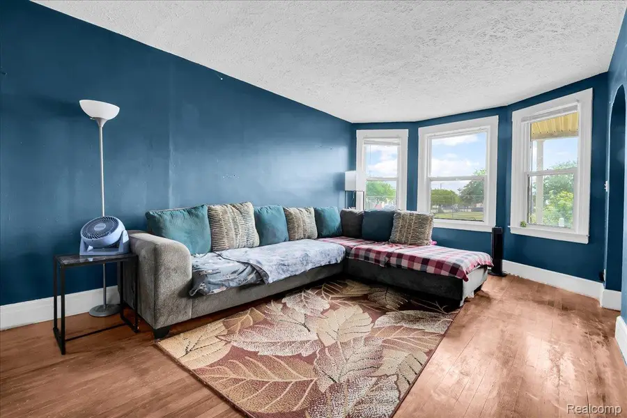2049 Edwin Street, Hamtramck, MI 48212 - #3
