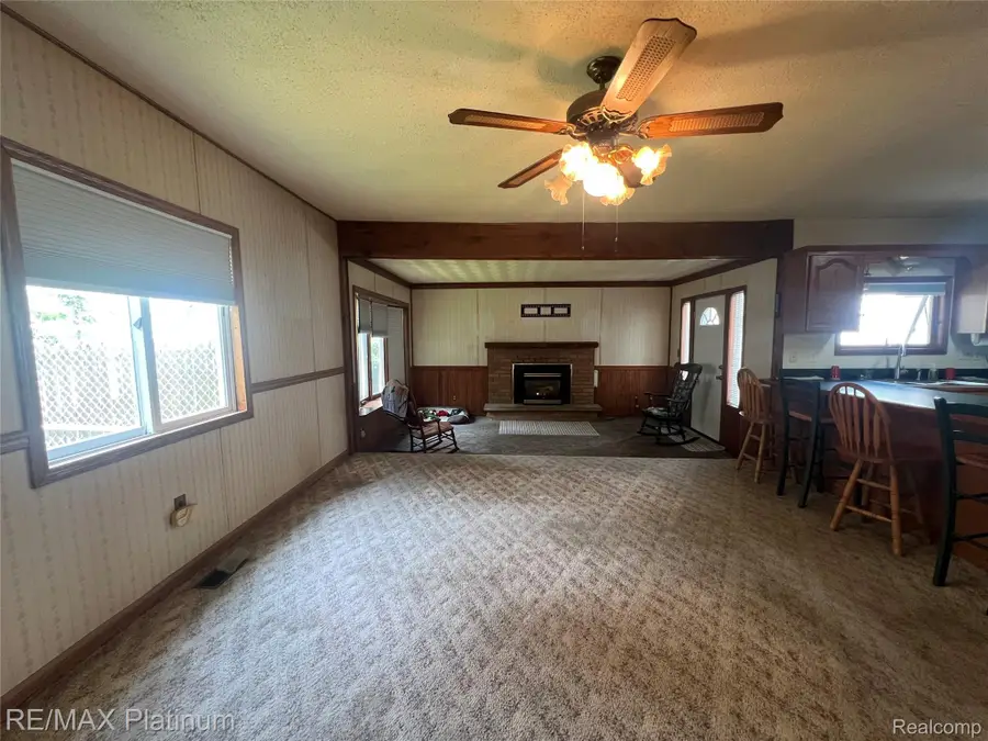 10528 Lake Shore Drive, Fenton, MI 48430 - #2