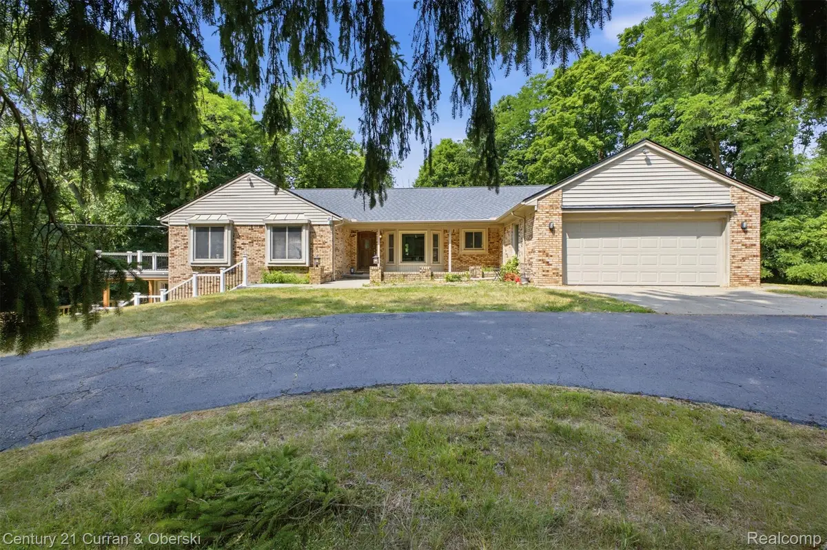 35903 Howard Road, Farmington, MI 48331 - #1