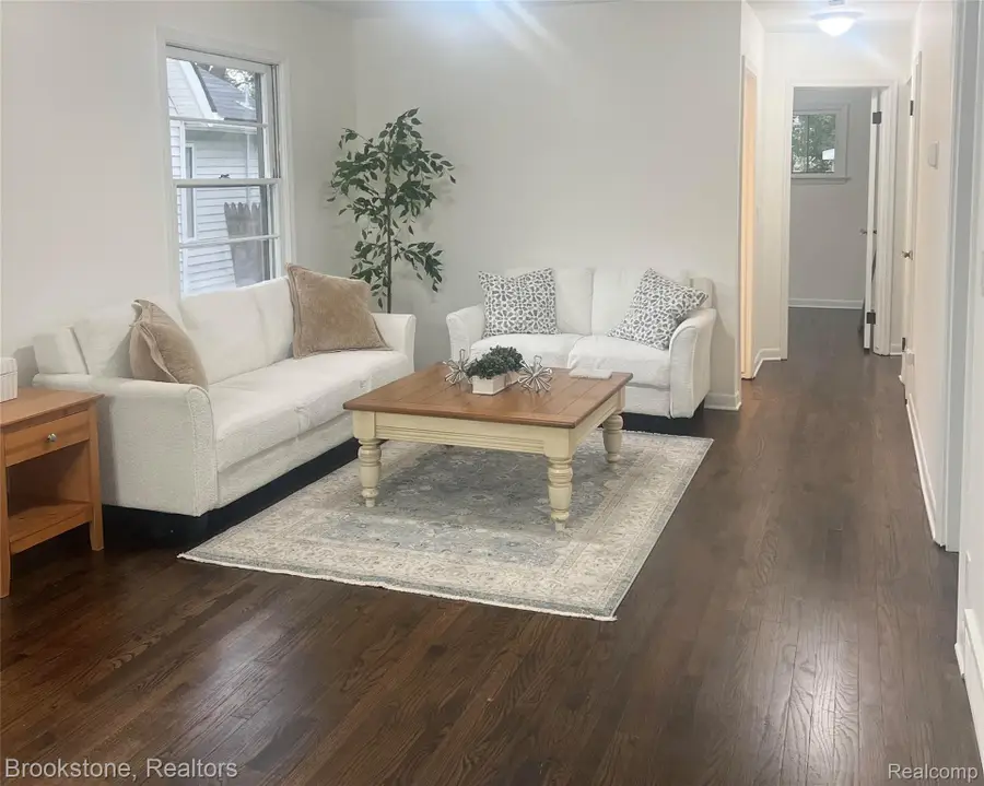 7074 Orchard Avenue, Warren, MI 48091 - #3