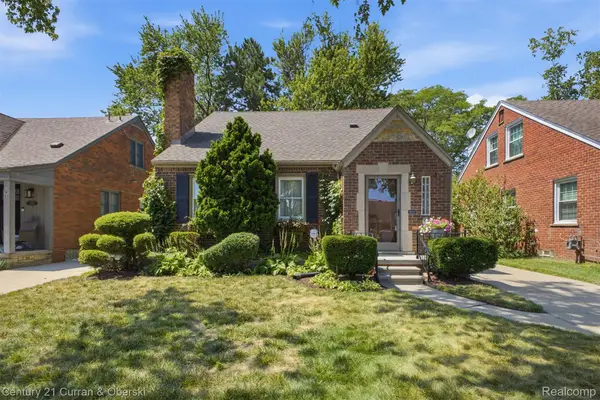 1037 N York Street, Dearborn, MI 48128