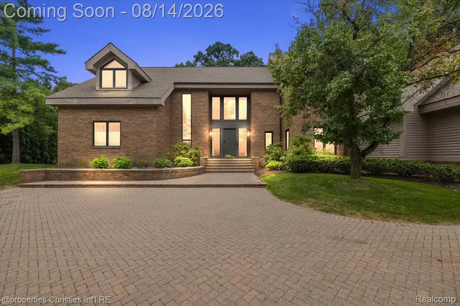 4740 W Wickford, Bloomfield, MI 48302 - #2