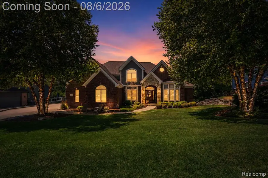 888 Suchava Drive, White Lake, MI 48386 - #2