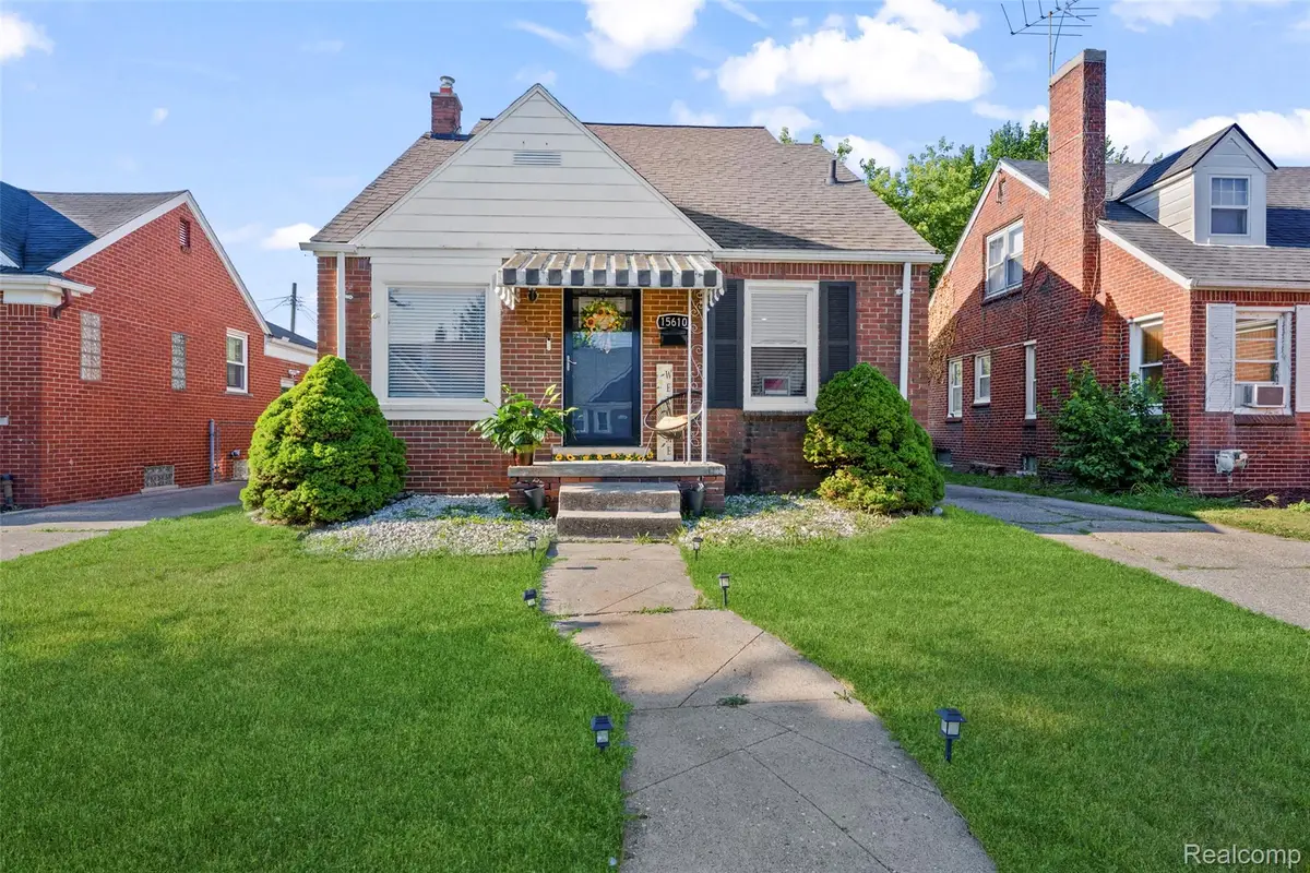 15610 Veronica Avenue, Eastpointe, MI 48021 - #1