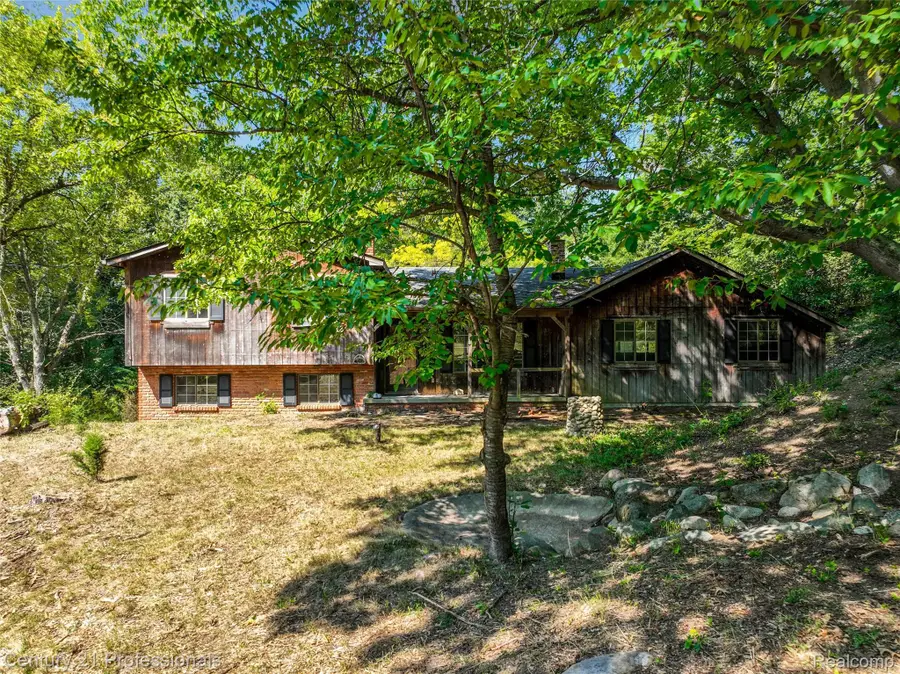 197 N Jossman Road, Ortonville, MI 48462 - #2