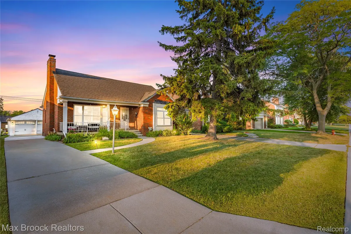 22451 Bayview Drive, Saint Clair Shores, MI 48081 - #1