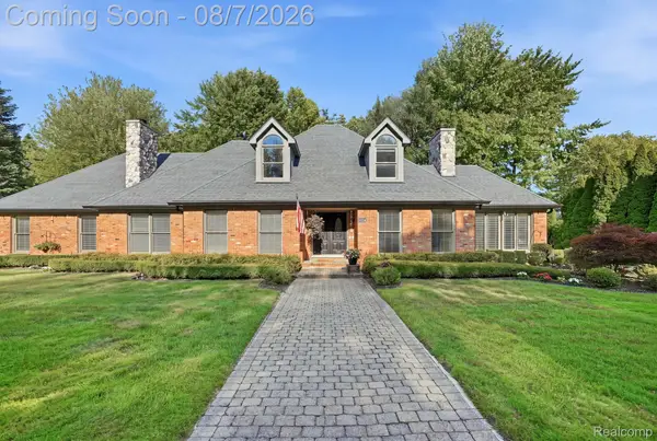 53134 Alyssa Court, Utica, MI 48315