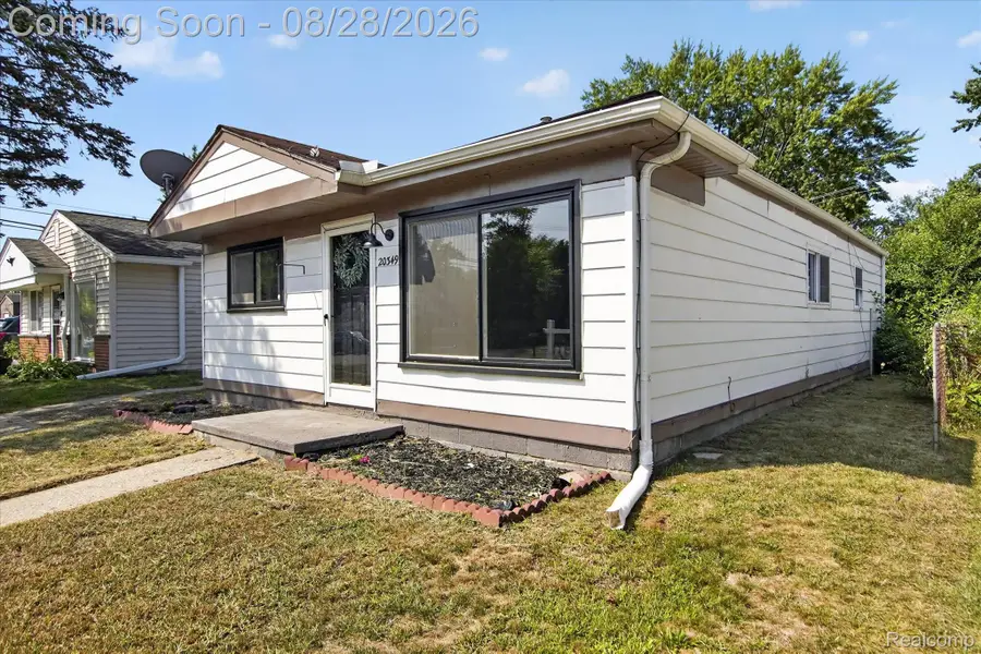 20349 Floral Street, Livonia, MI 48152 - #3