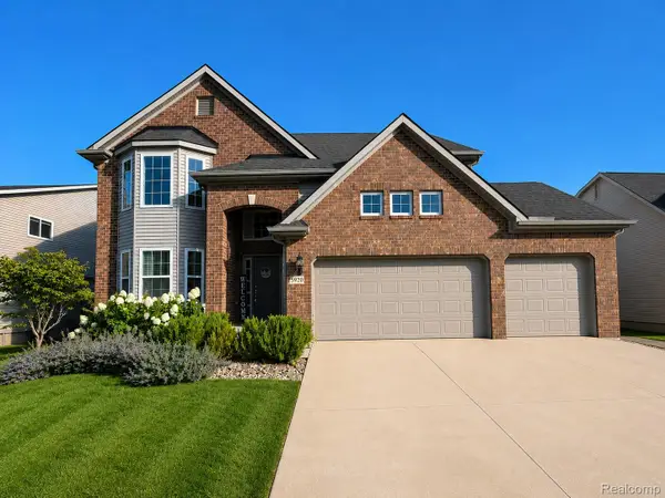 55920 Sunningdale Drive, SouthLyon, MI 48178