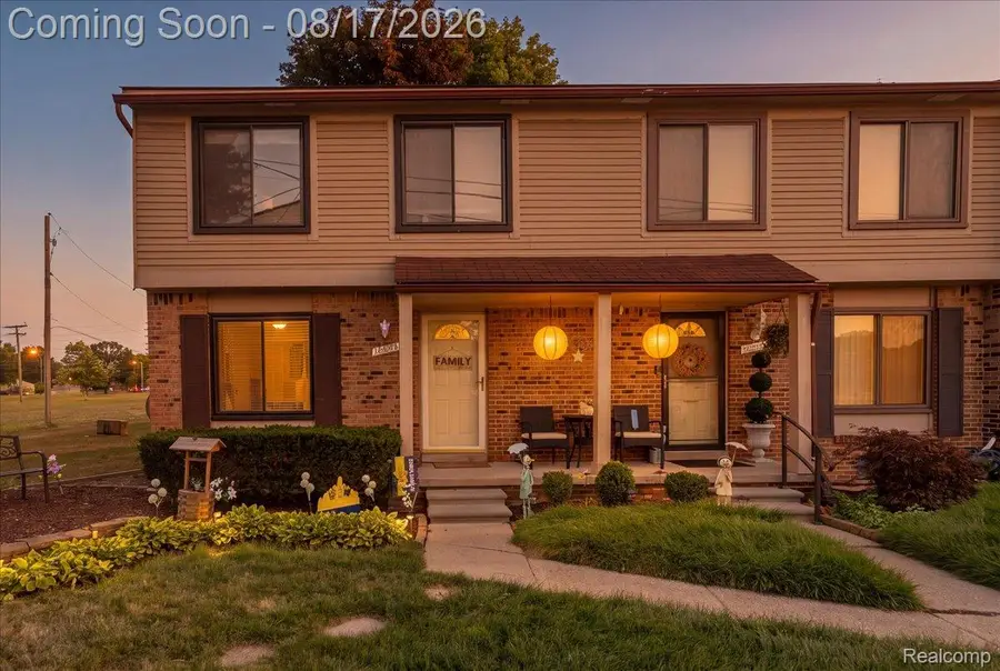16894 Kingsbrooke Drive, Clinton, MI 48038 - #2