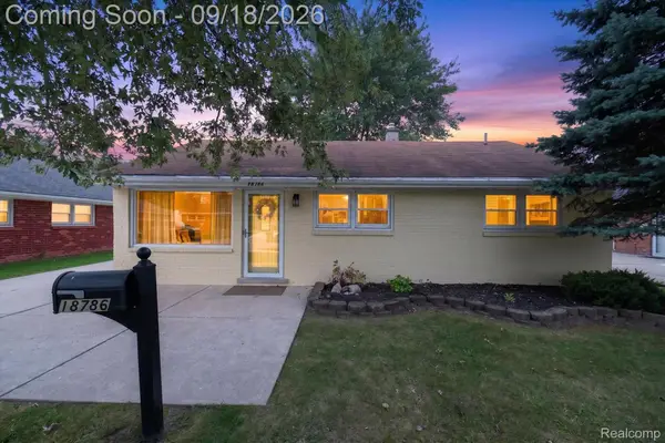 18786 Hinton Street, Riverview, MI 48193