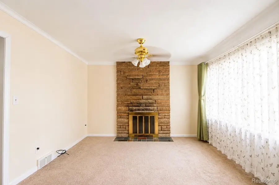 9979 Cavell Street, Livonia, MI 48150 - #3
