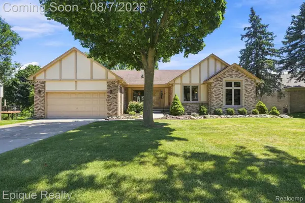 1162 Grandview Drive, RochesterHills, MI 48306