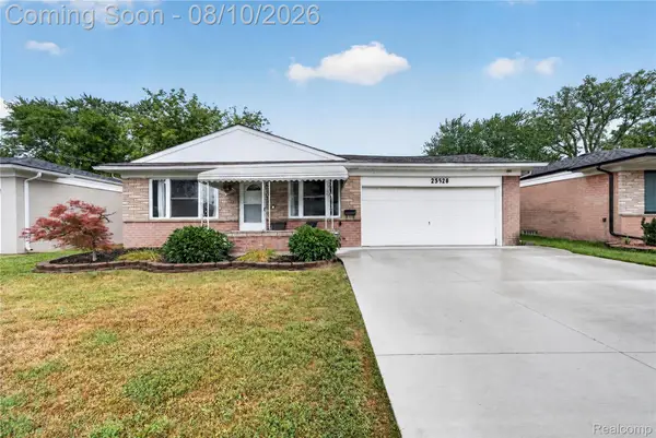 25526 Masch Avenue, Warren, MI 48091