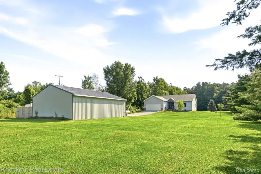 7600 Pine Grove Circle, Millington, MI 48746 - #2