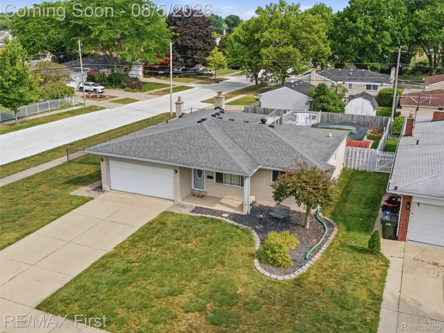 13019 Picadilly Drive, Sterling Heights, MI 48312 - #2