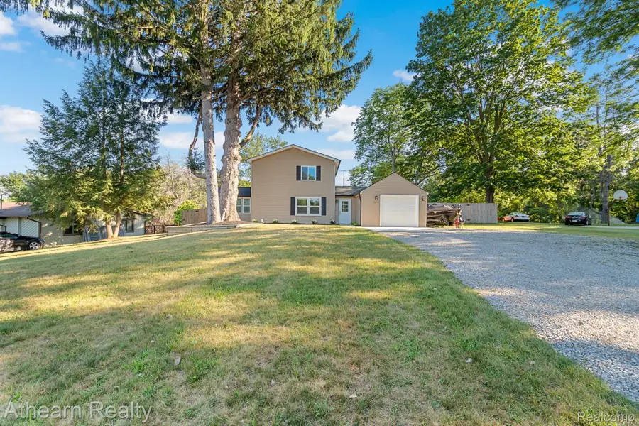 5079 Thompson Road, Linden, MI 48451 - #3
