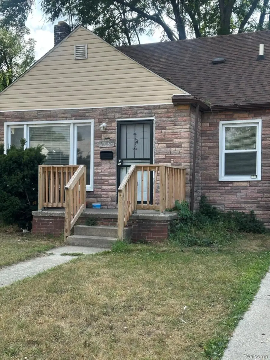 20067 Greenview Avenue, Detroit, MI 48219 - #2