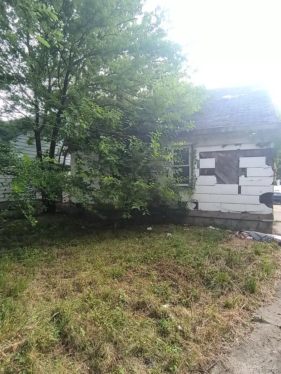 8467 Pierson Street, Detroit, MI 48228 - #3