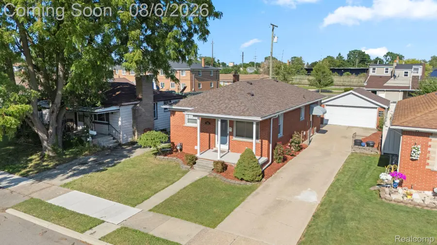 1243 Lincoln Street, Wyandotte, MI 48192 - #2