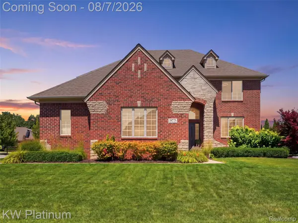 19275 Elkhound Drive, Macomb, MI 48044
