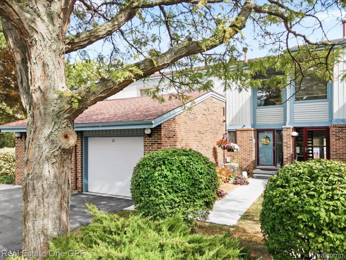 1715 River Road #21, Saint Clair, MI 48079 - #1
