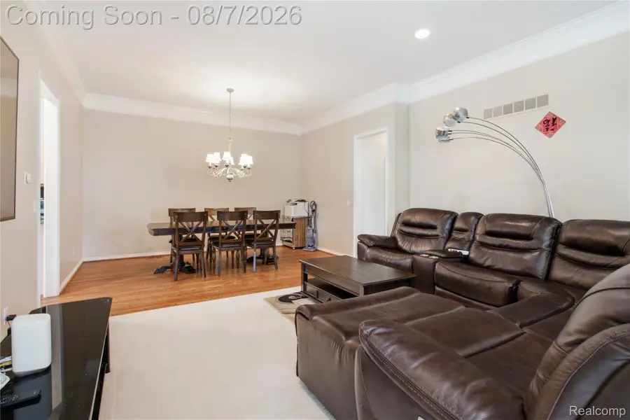 107 Charleston Drive, Troy, MI 48098 - #3