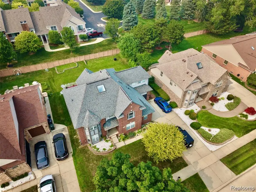 4493 Saint Albans Drive, Sterling Heights, MI 48314 - #2