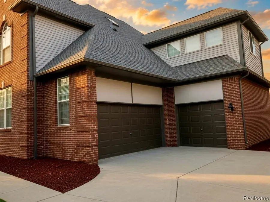 4493 Saint Albans Drive, Sterling Heights, MI 48314 - #3