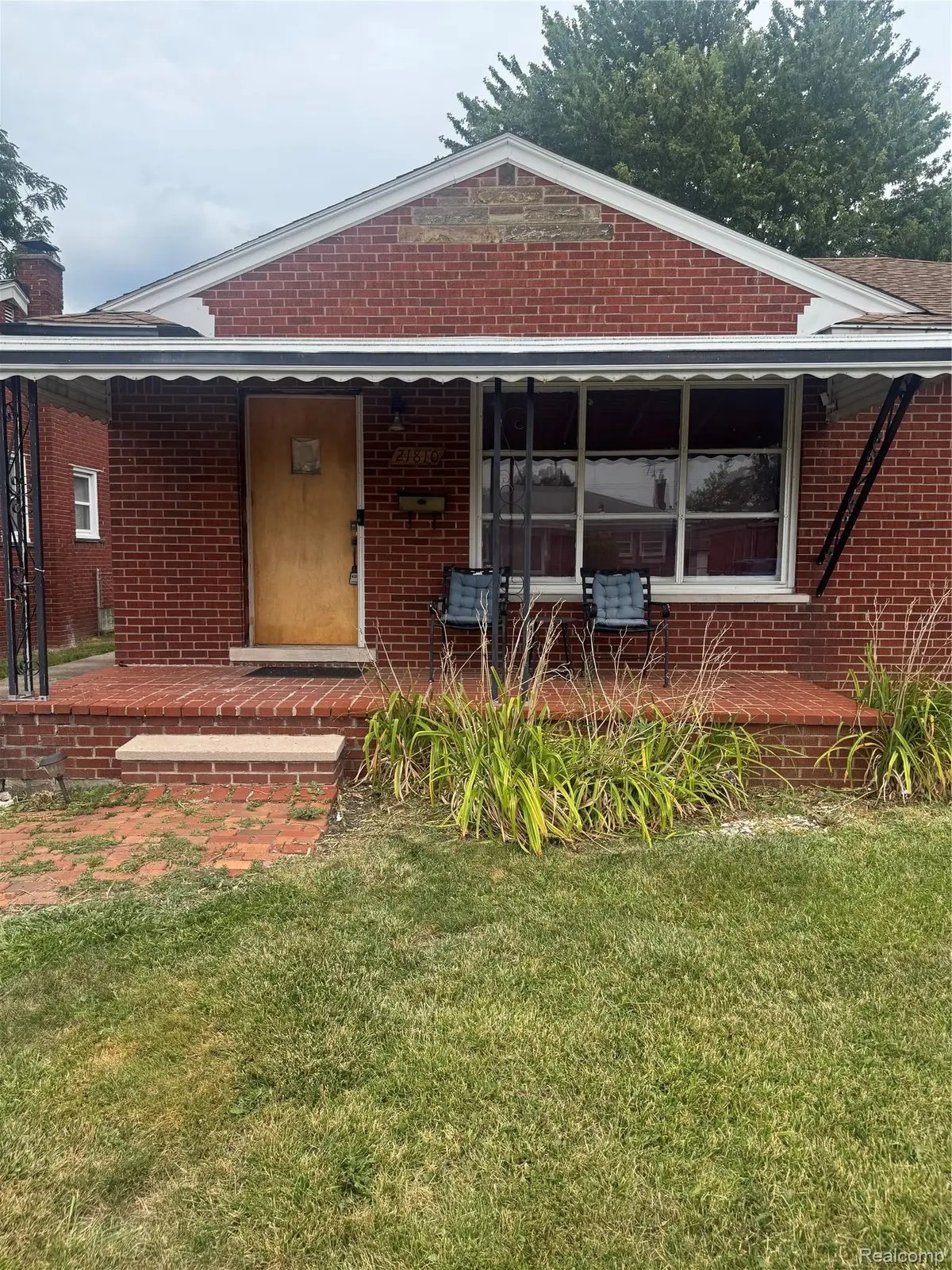 21810 Schroeder Avenue W, Eastpointe, MI 48021 - #1