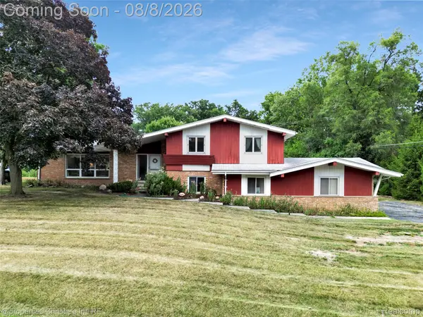 1342 Lake Crescent Drive, BloomfieldHills, MI 48302