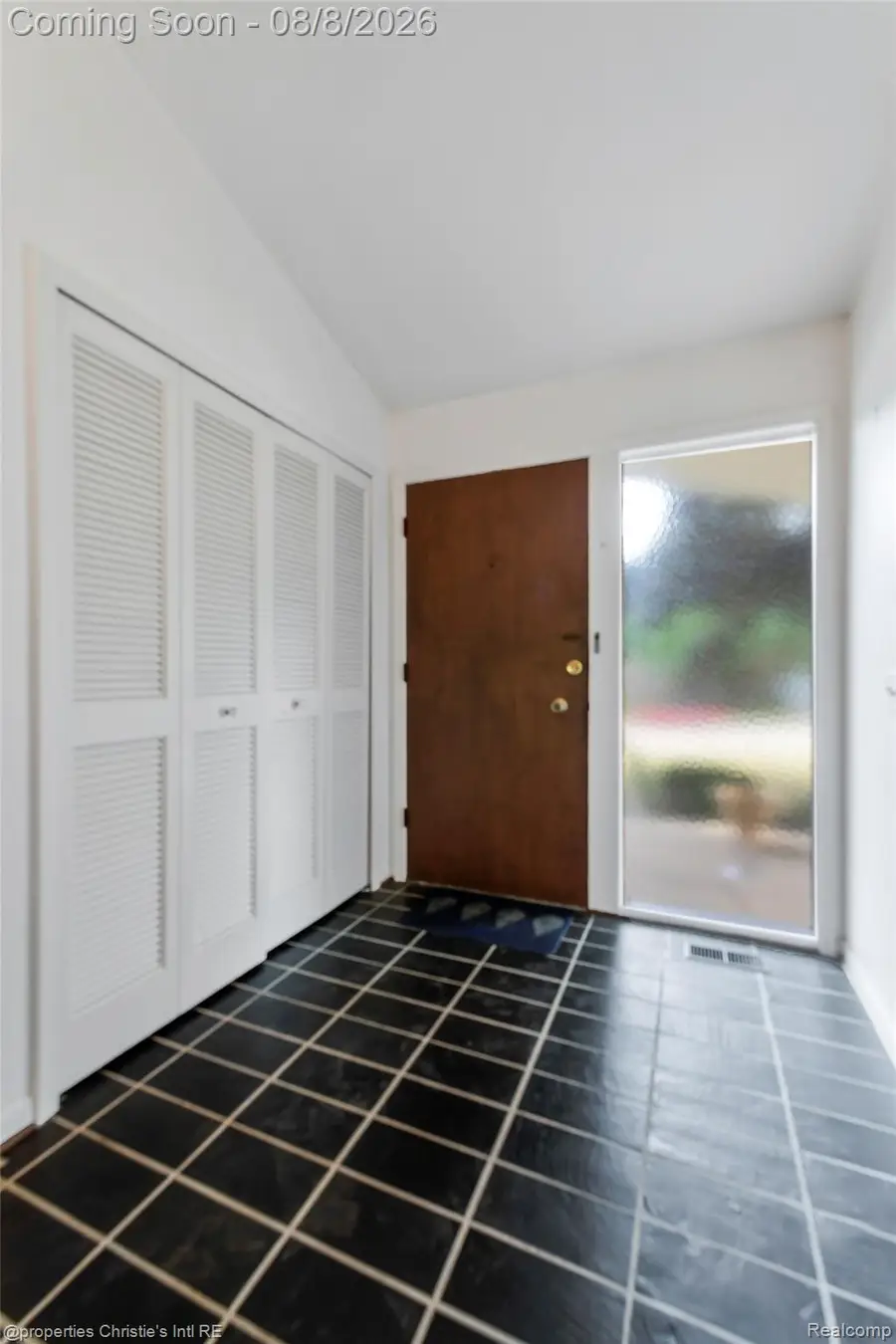 1342 Lake Crescent Drive, Bloomfield, MI 48302 - #3