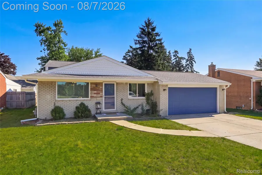 8517 Plumbrook Road, Sterling Heights, MI 48313 - #3