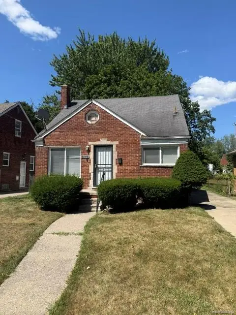 11369 Warwick Street, Detroit, MI 48228