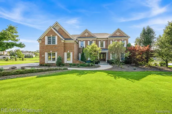 3812 S Shoreline Drive, Milford, MI 48381