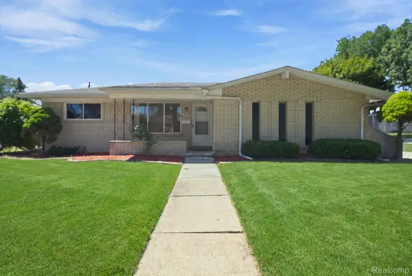 36759 Wayne Drive, SterlingHeights, MI 48312