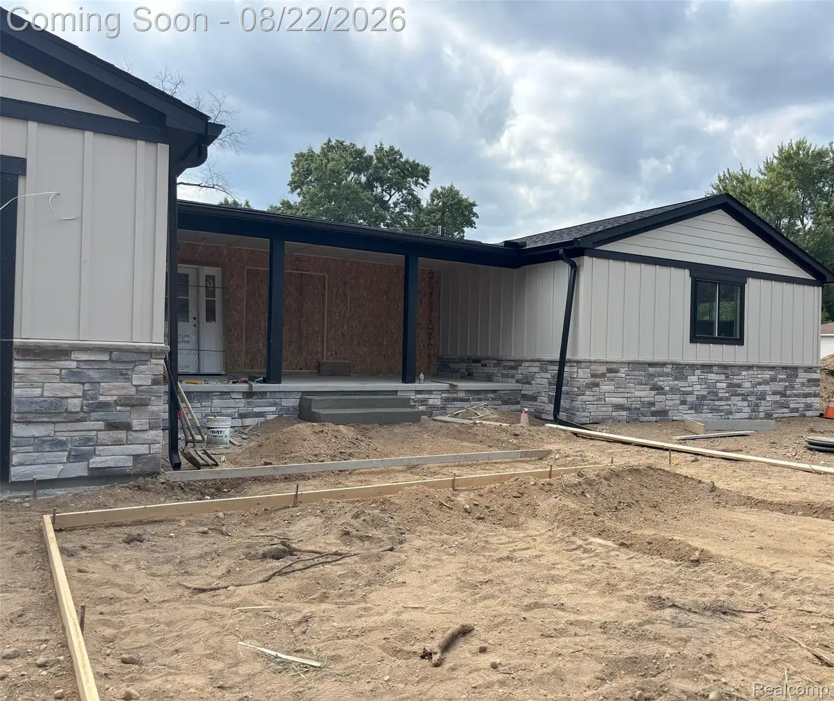 6119 N Ashland Street, Commerce Township, MI 48382 - #1
